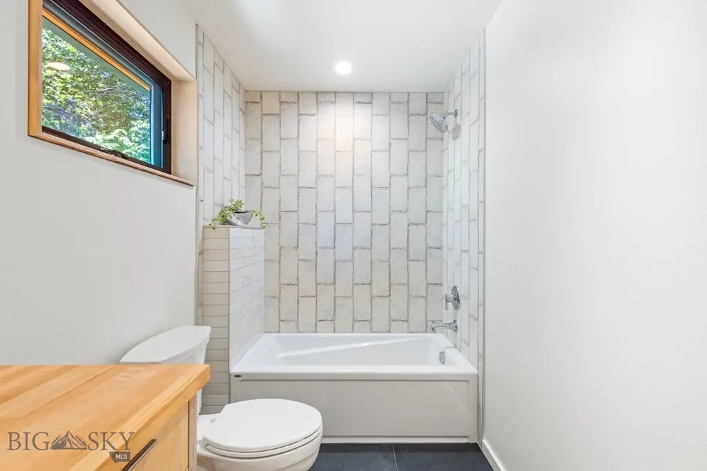 715 N Montana Bozeman MT 59715