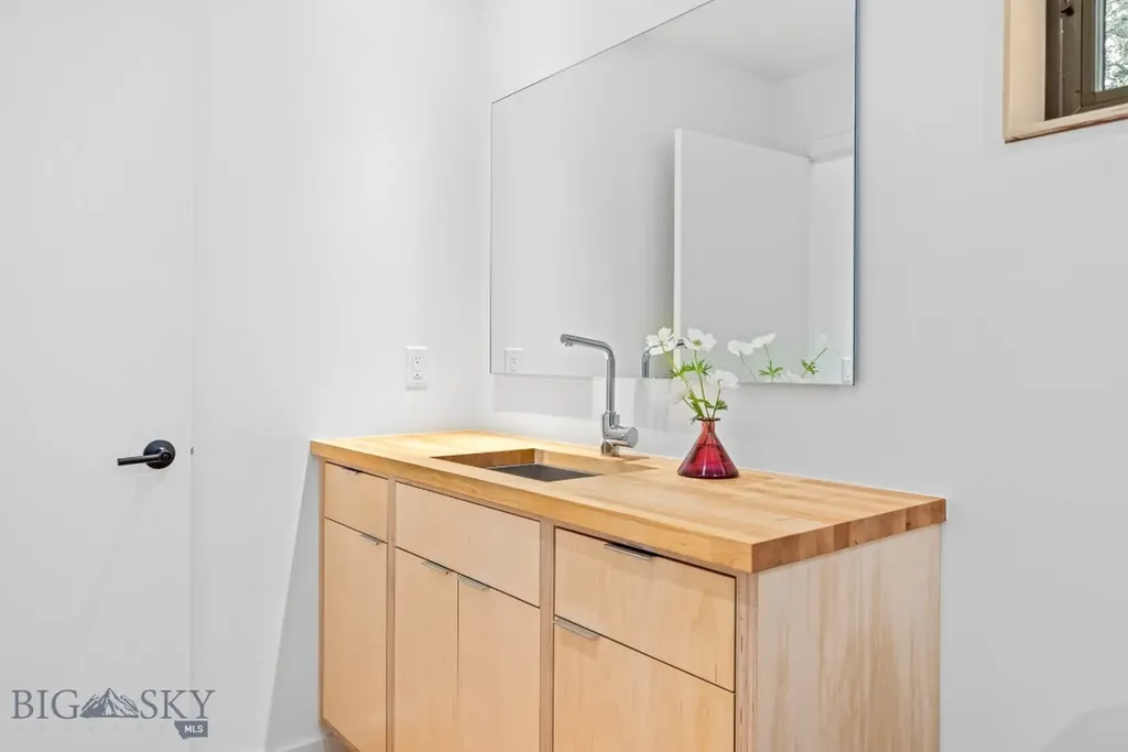 715 N Montana Bozeman MT 59715