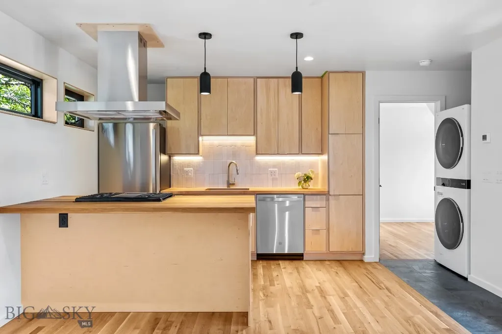 715 N Montana Bozeman MT 59715