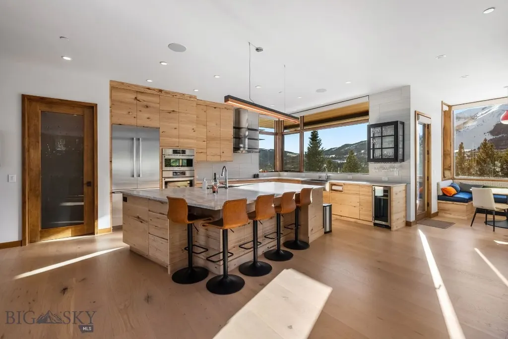 10 Middle Rider Road Big Sky MT 59716
