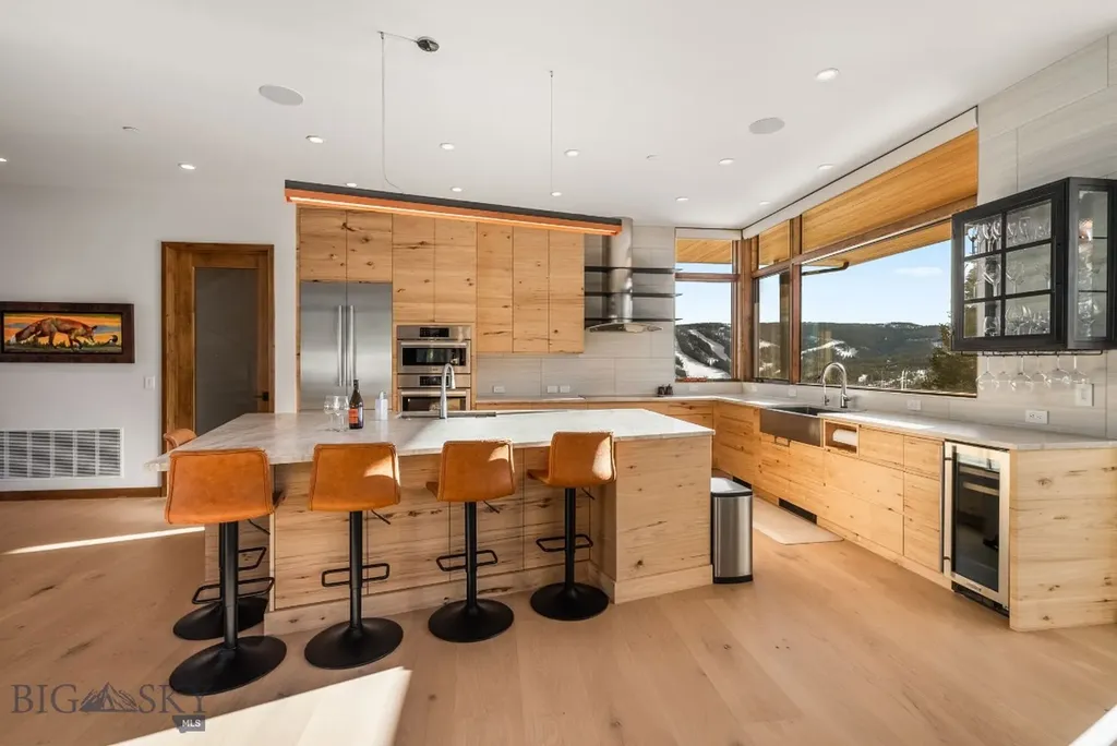 10 Middle Rider Road Big Sky MT 59716