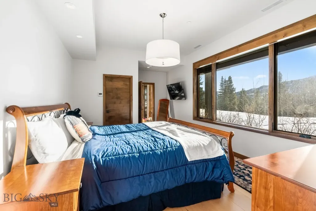 10 Middle Rider Road Big Sky MT 59716