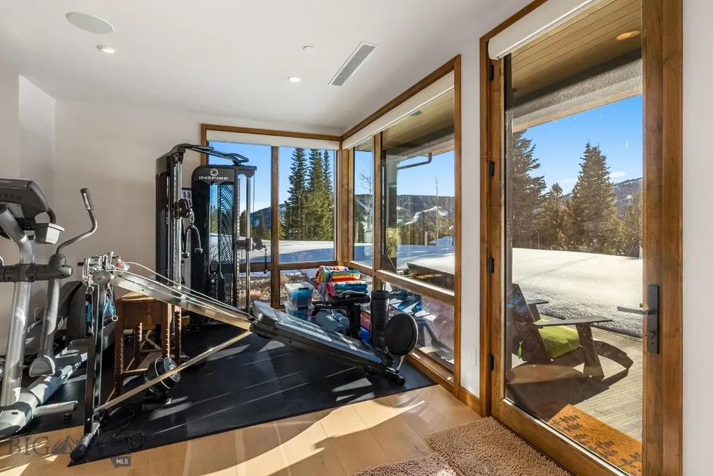 10 Middle Rider Road Big Sky MT 59716