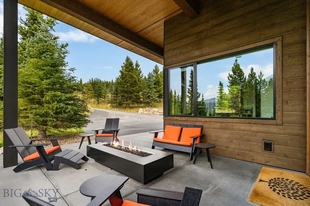 10 Middle Rider Road Big Sky MT 59716