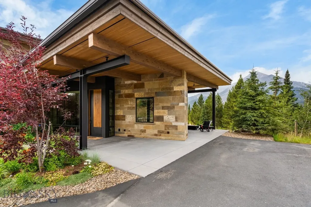 10 Middle Rider Road Big Sky MT 59716