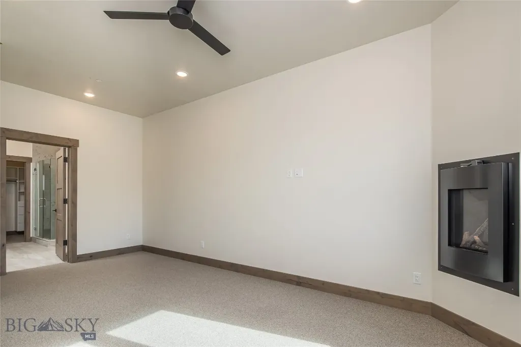 2D Summit View - 502d Big Sky MT 59716