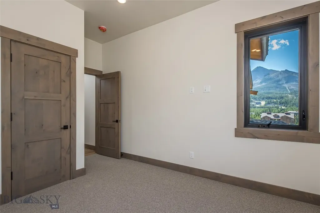 2D Summit View - 502d Big Sky MT 59716