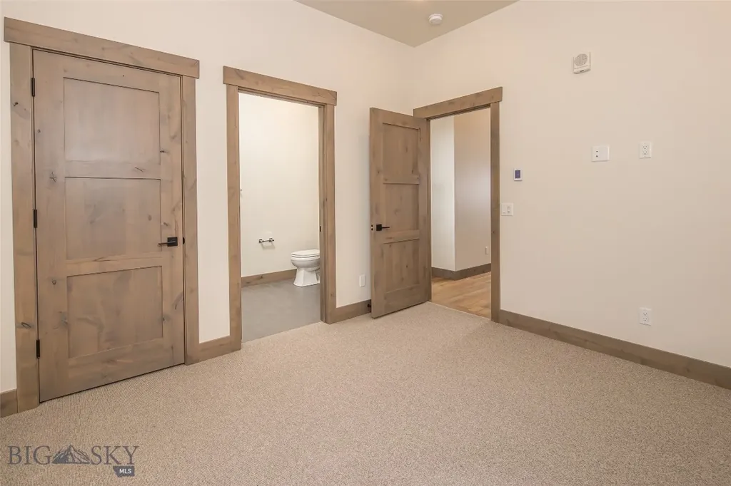 2D Summit View - 502d Big Sky MT 59716