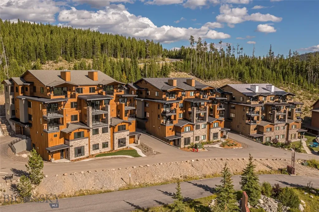 2D Summit View - 502d Big Sky MT 59716