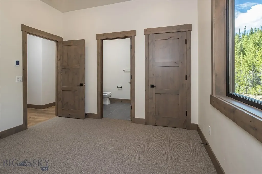 2D Summit View - 502d Big Sky MT 59716