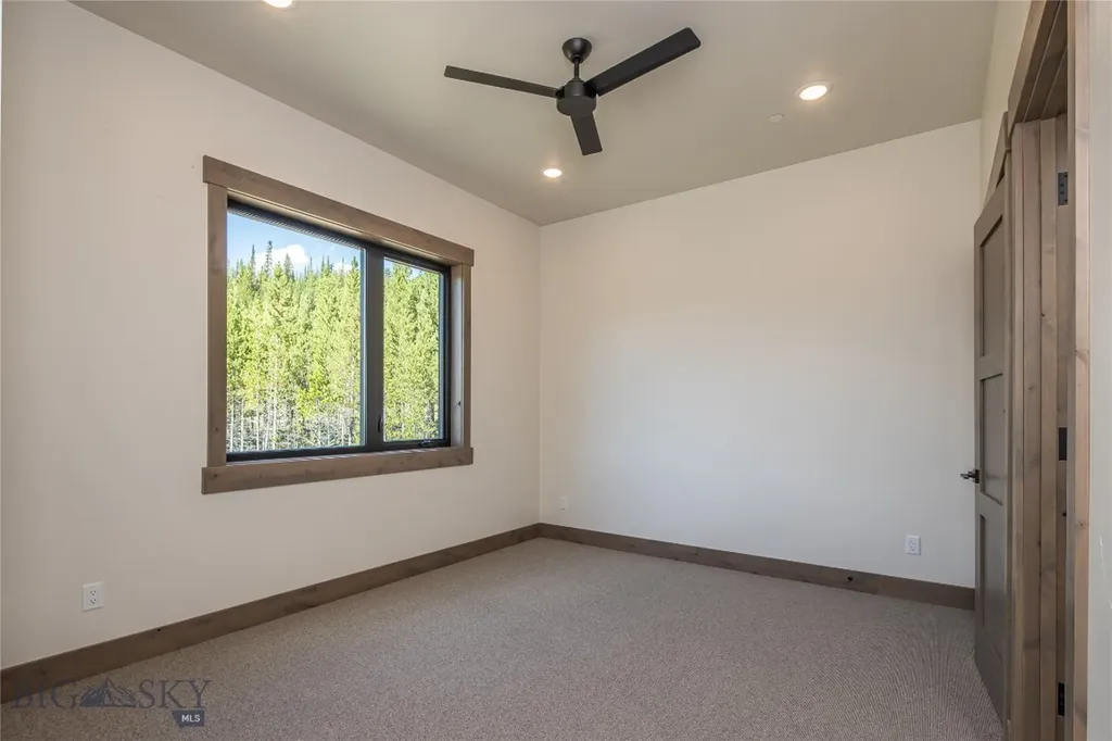 2D Summit View - 502d Big Sky MT 59716