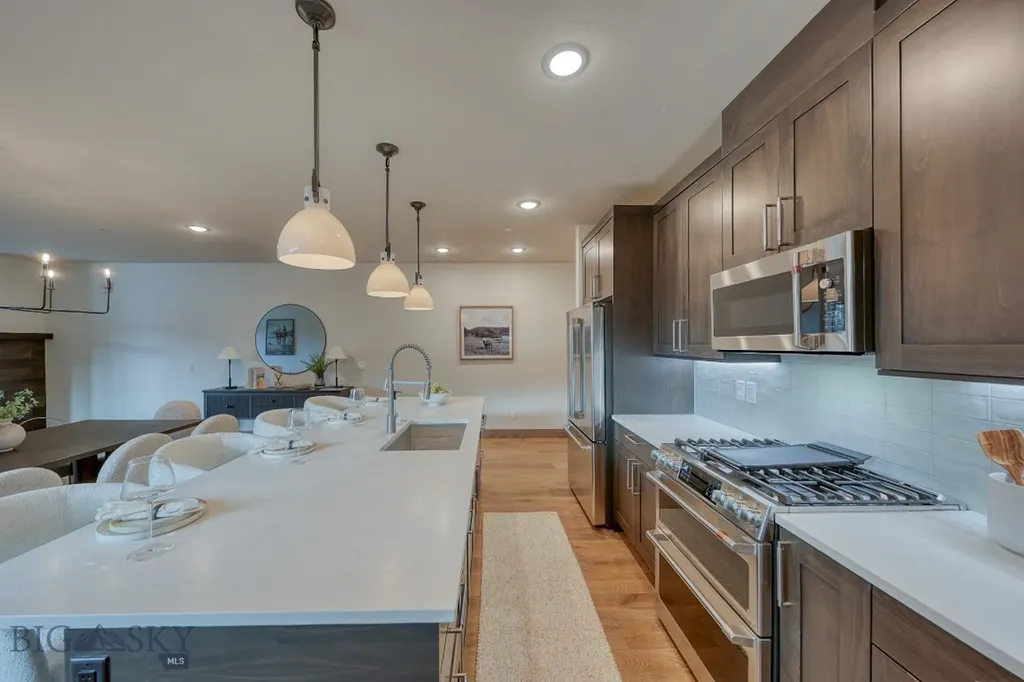 2D Summit View - 403d Big Sky MT 59716