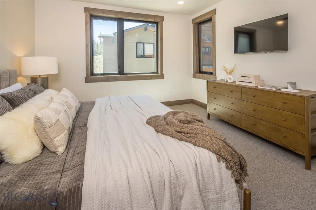 2D Summit View - 403d Big Sky MT 59716