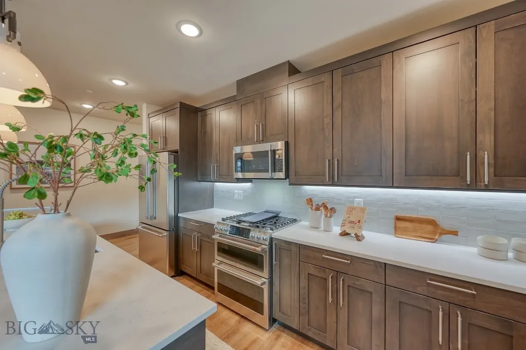 2D Summit View - 403d Big Sky MT 59716
