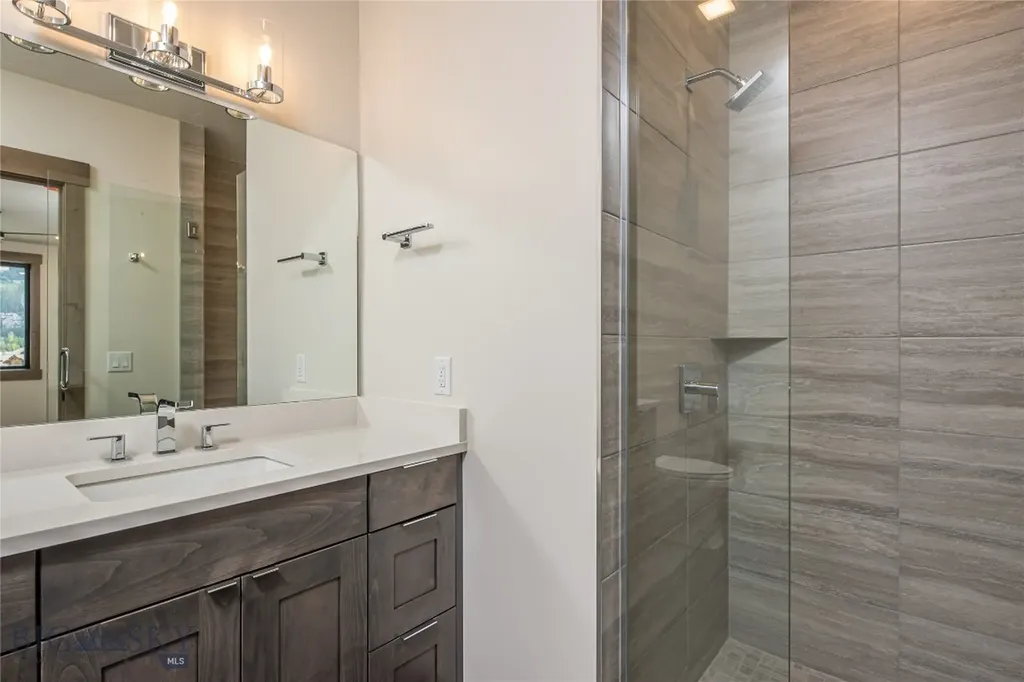 2D Summit View - 402d Big Sky MT 59716