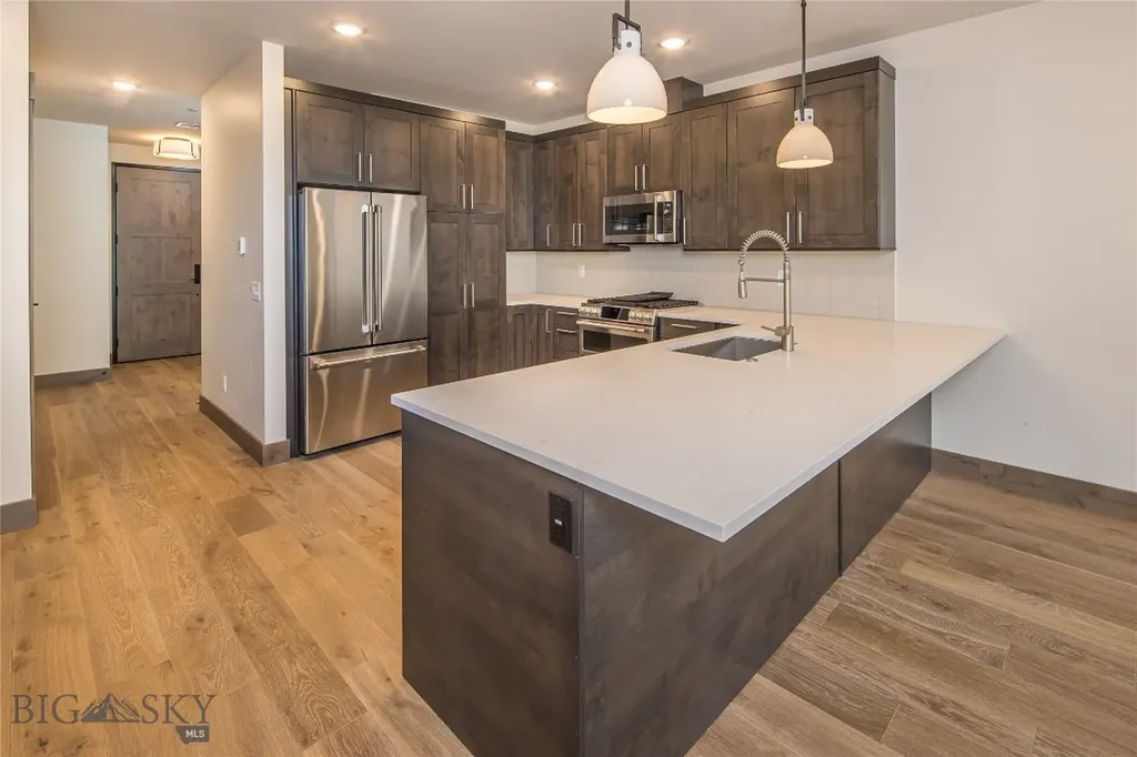 2D Summit View - 402d Big Sky MT 59716