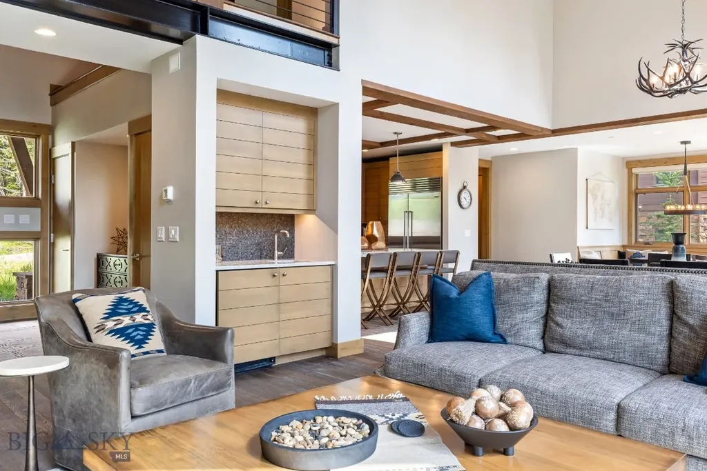14 Jakes Lane Big Sky MT 59716