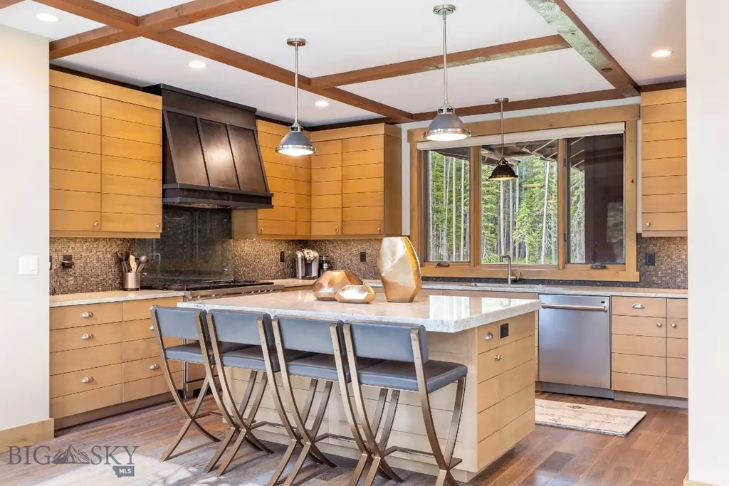 14 Jakes Lane Big Sky MT 59716