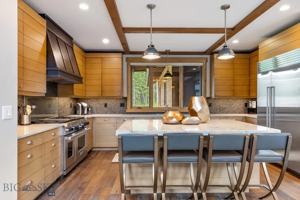 14 Jakes Lane Big Sky MT 59716