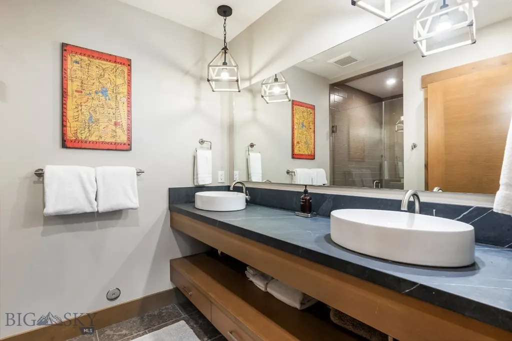 14 Jakes Lane Big Sky MT 59716