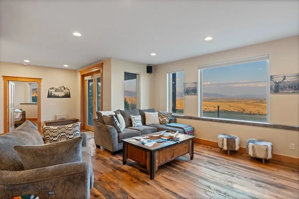 145 S River Connection Manhattan MT 59741