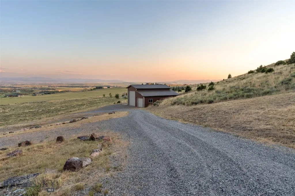 145 S River Connection Manhattan MT 59741