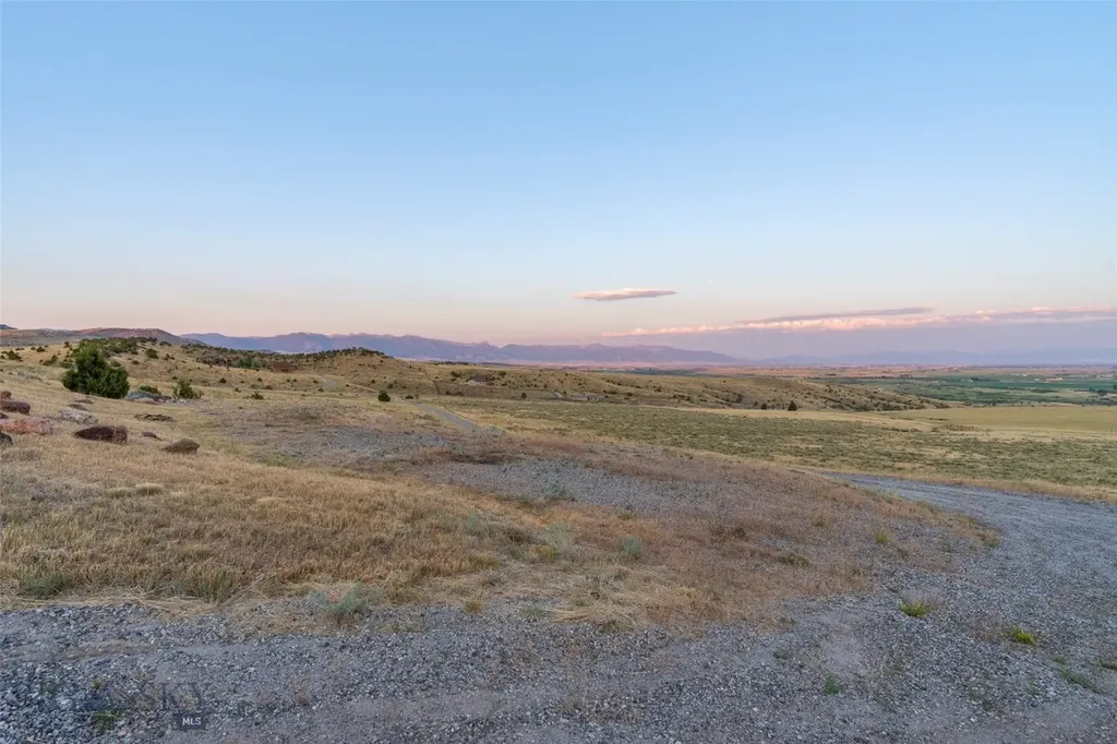 145 S River Connection Manhattan MT 59741
