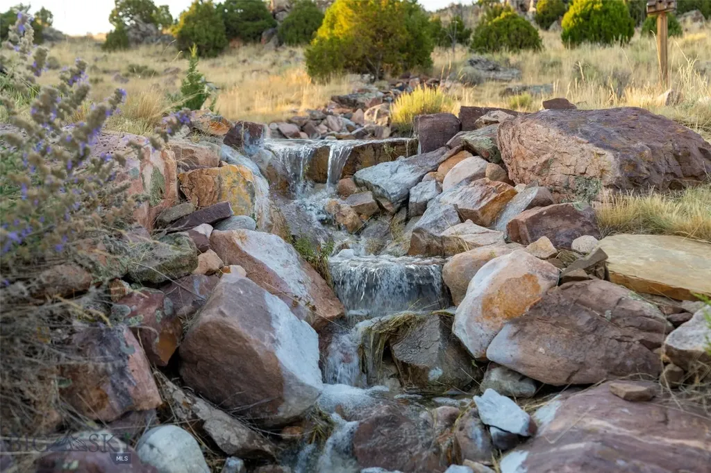 145 S River Connection Manhattan MT 59741