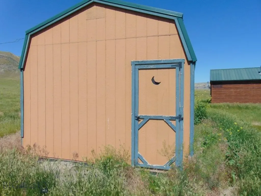 3391 Vernon Road Highwood MT 59450