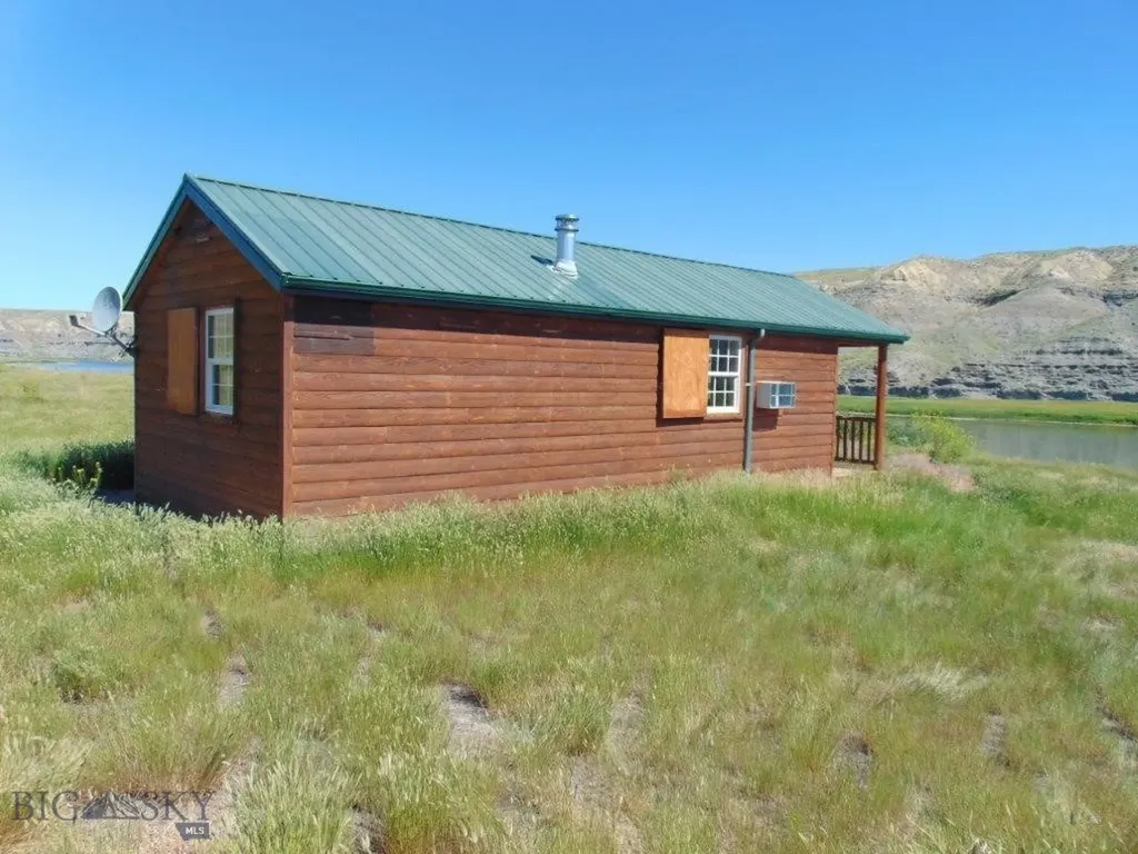 3391 Vernon Road Highwood MT 59450