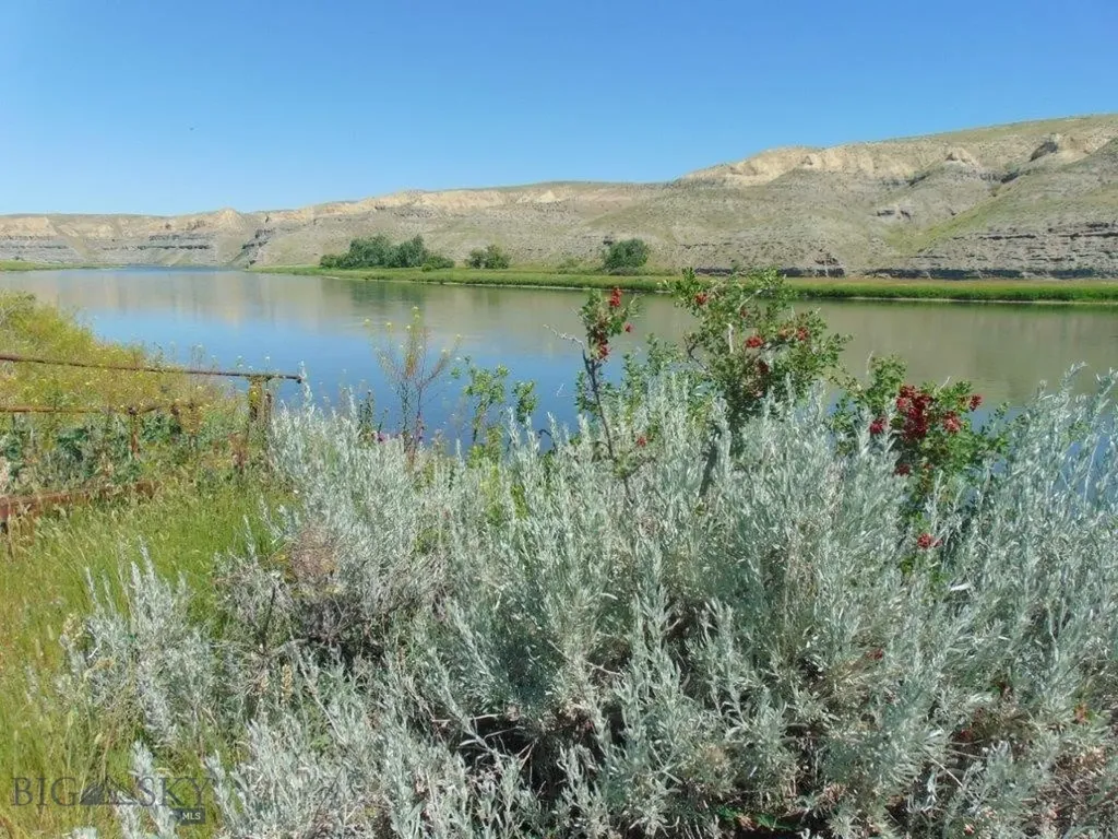 3391 Vernon Road Highwood MT 59450