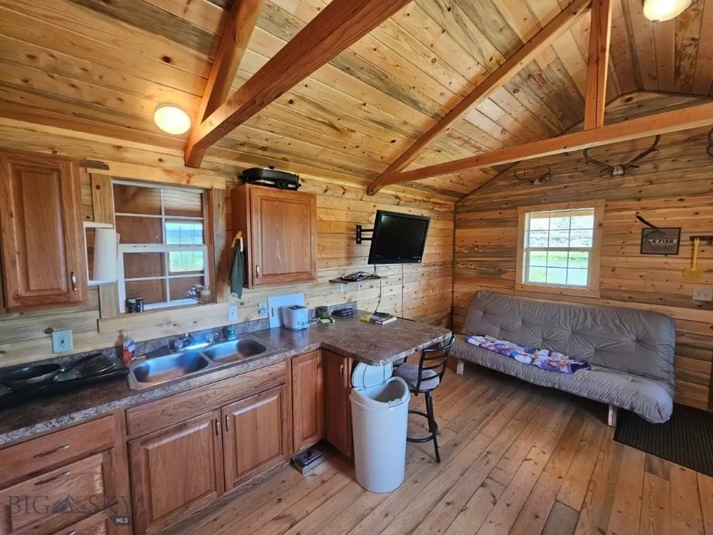 3391 Vernon Road Highwood MT 59450