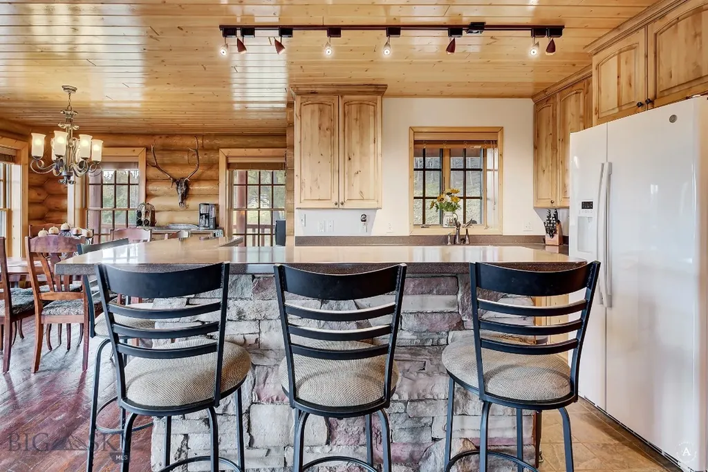 2988 Moose Gulch Elliston MT 59728