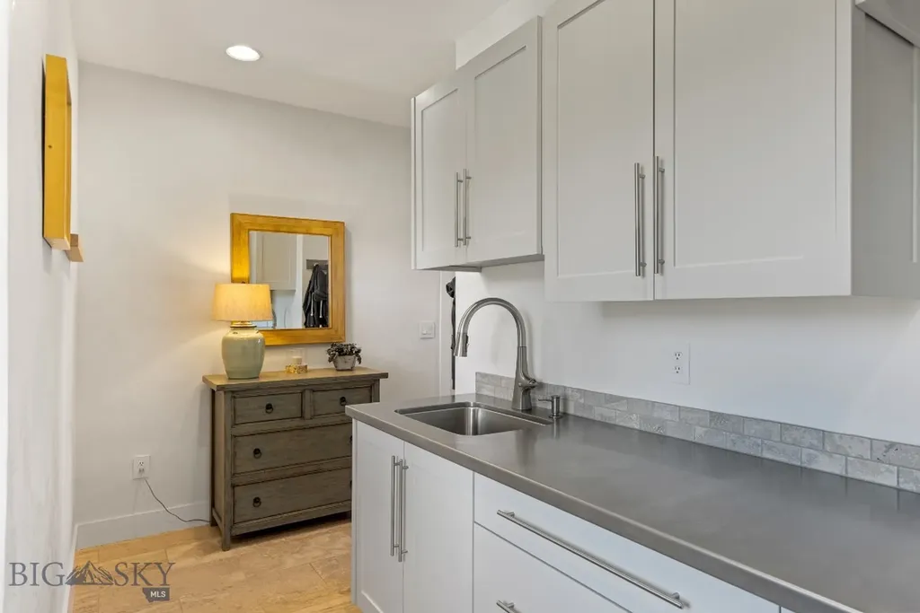 168 Hawthorn Lane Bozeman MT 59715
