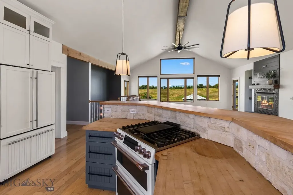 236 Holland Lane Bozeman MT 59718