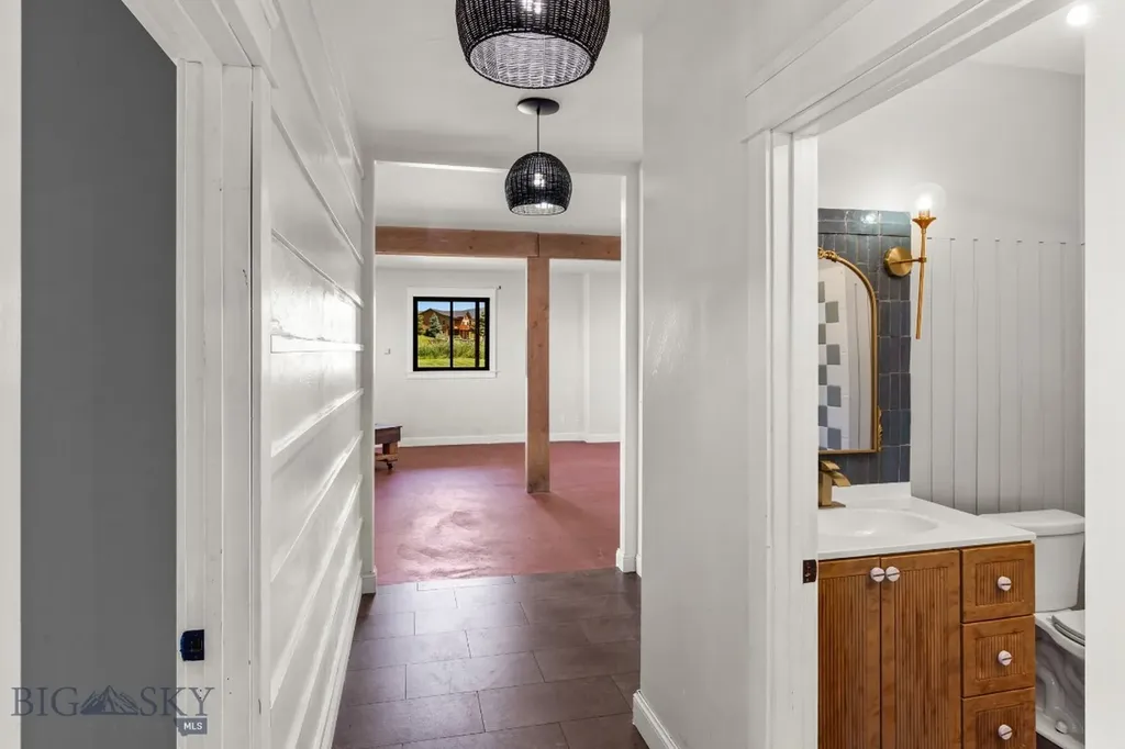 236 Holland Lane Bozeman MT 59718