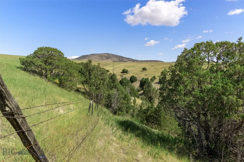 5835 Spaulding Bridge Road Belgrade MT 59714