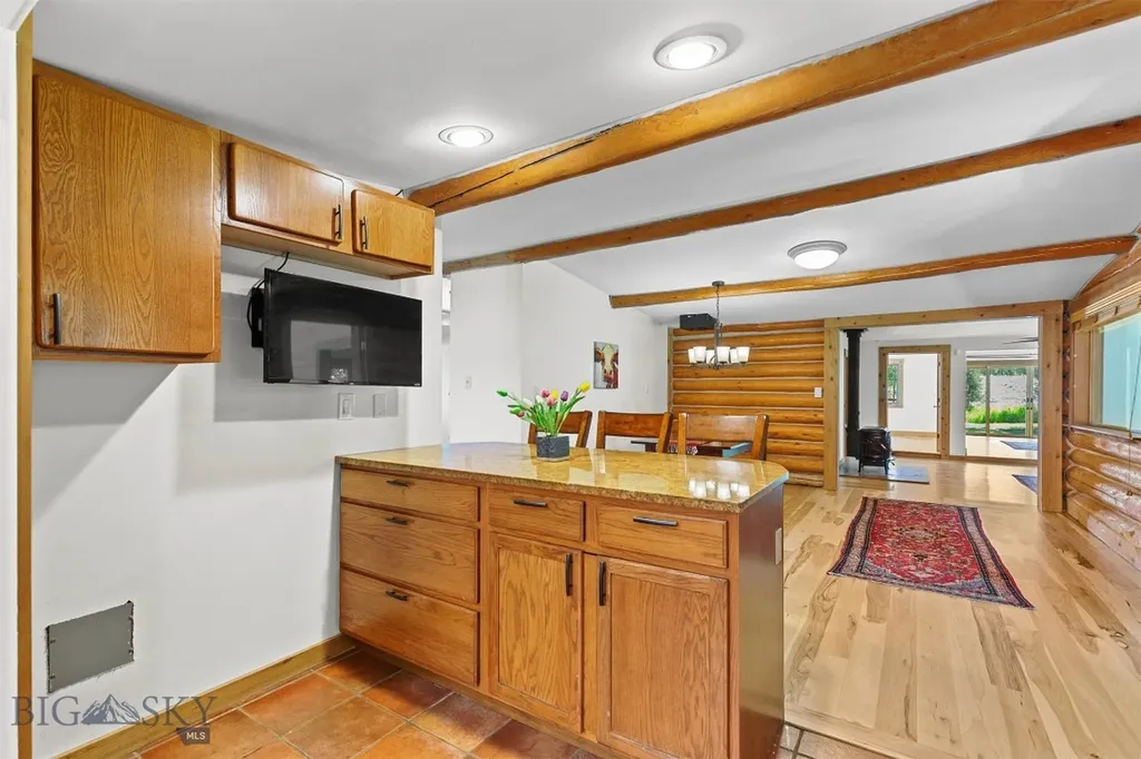 1733 W Cameron Bridge Road Bozeman MT 59718