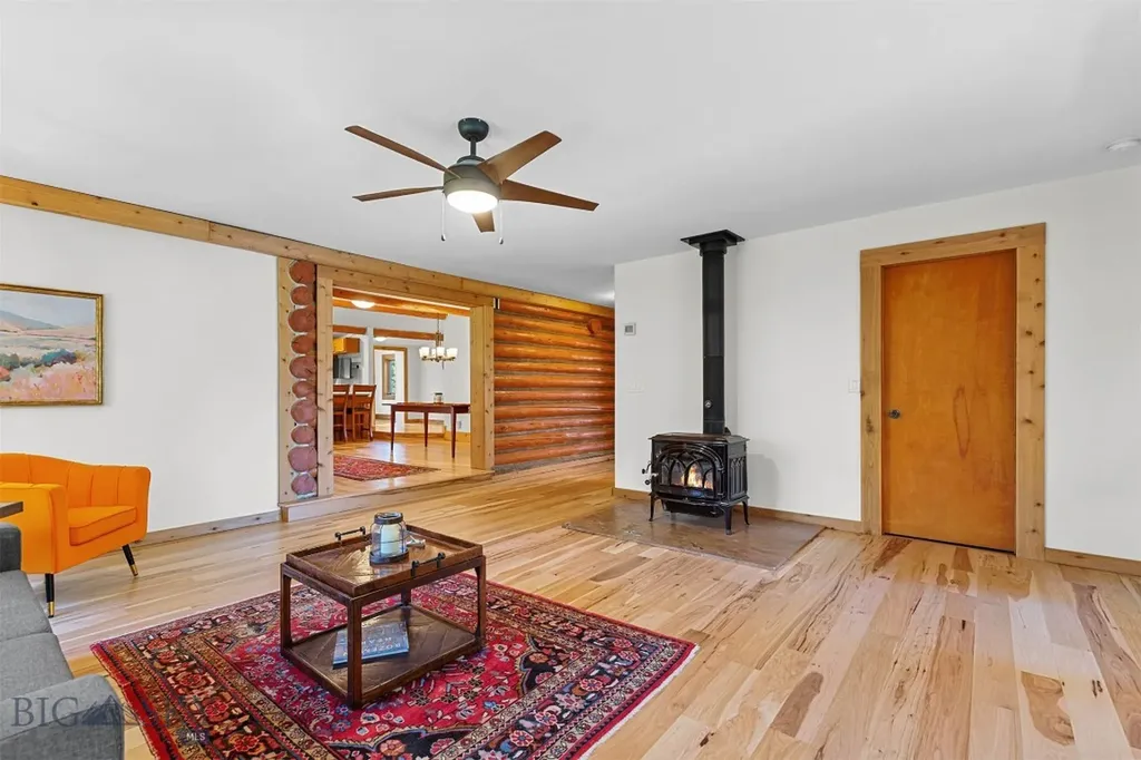 1733 W Cameron Bridge Road Bozeman MT 59718