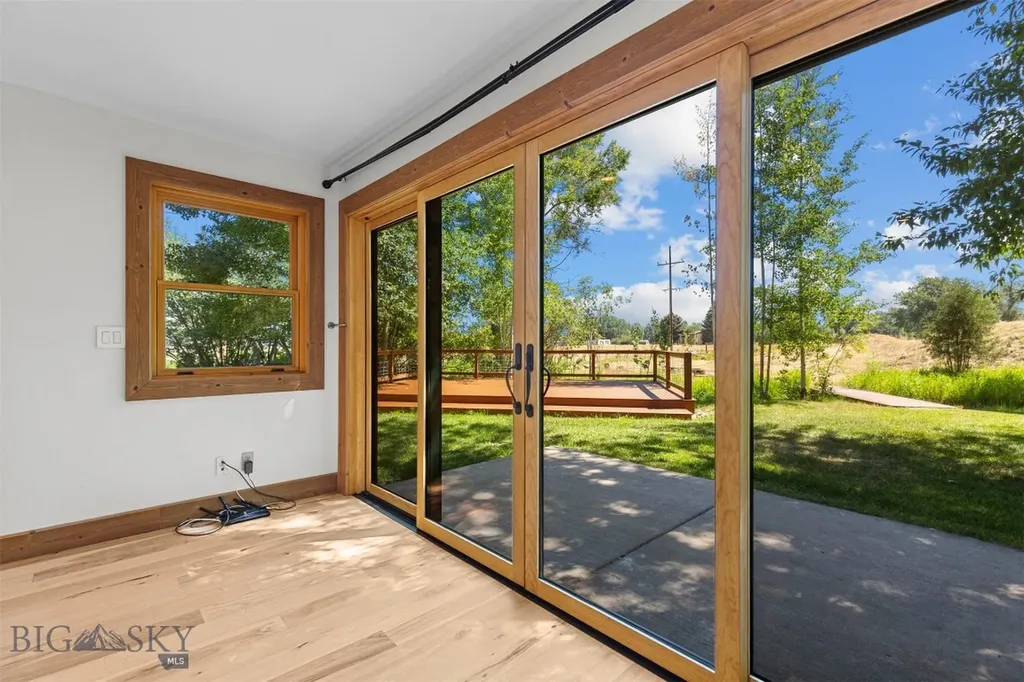1733 W Cameron Bridge Road Bozeman MT 59718