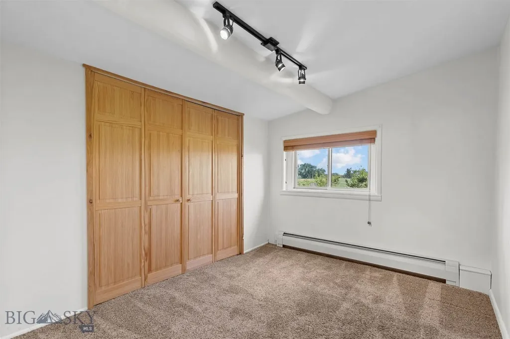1733 W Cameron Bridge Road Bozeman MT 59718