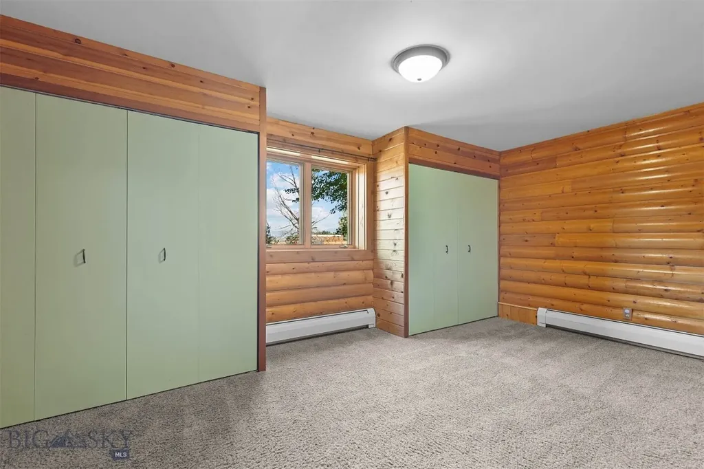 1733 W Cameron Bridge Road Bozeman MT 59718