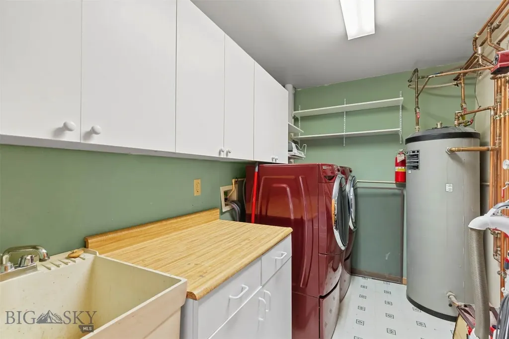 1733 W Cameron Bridge Road Bozeman MT 59718
