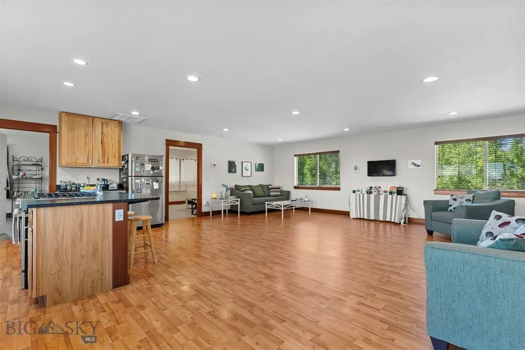 1733 W Cameron Bridge Road Bozeman MT 59718