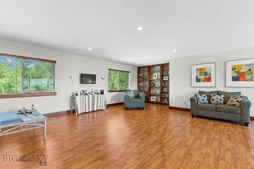 1733 W Cameron Bridge Road Bozeman MT 59718