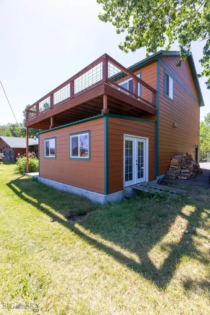 1733 W Cameron Bridge Road Bozeman MT 59718