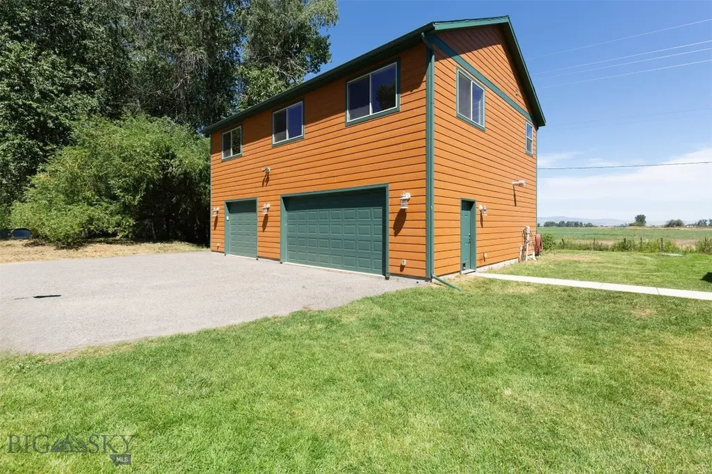 1733 W Cameron Bridge Road Bozeman MT 59718