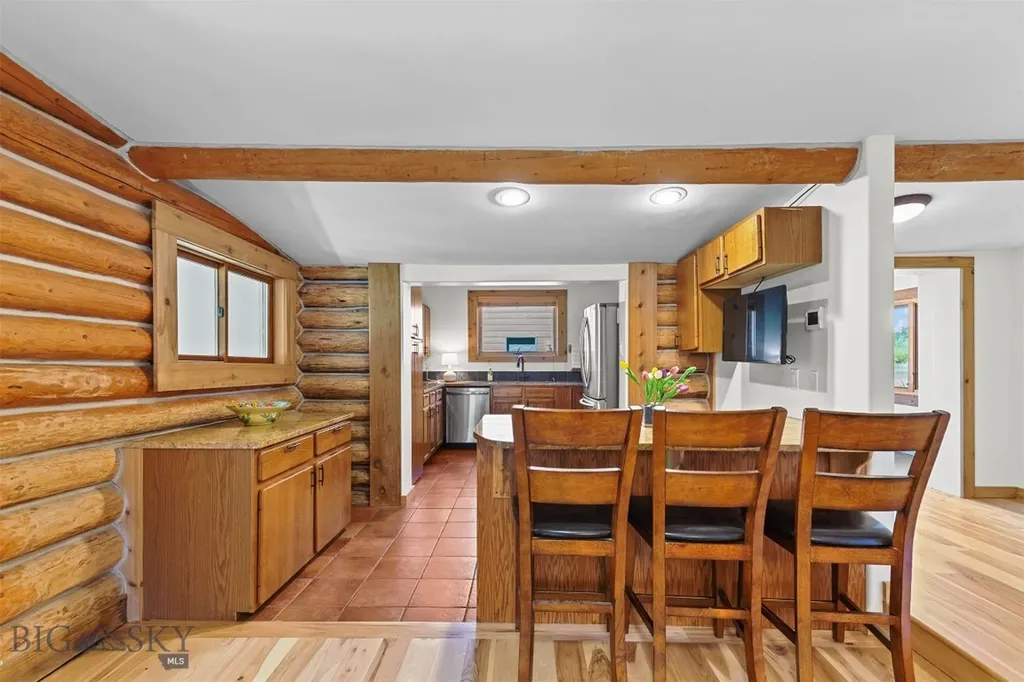 1733 W Cameron Bridge Road Bozeman MT 59718