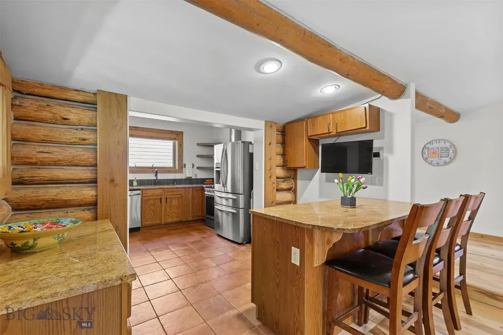 1733 W Cameron Bridge Road Bozeman MT 59718