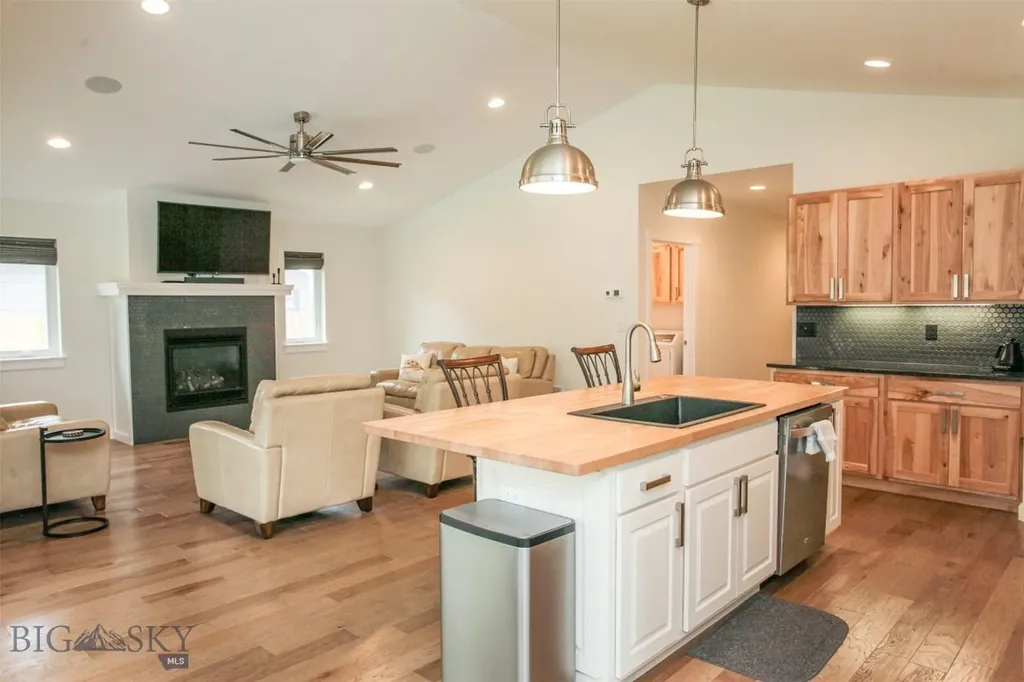 4106 Tanzanite Drive Bozeman MT 59718